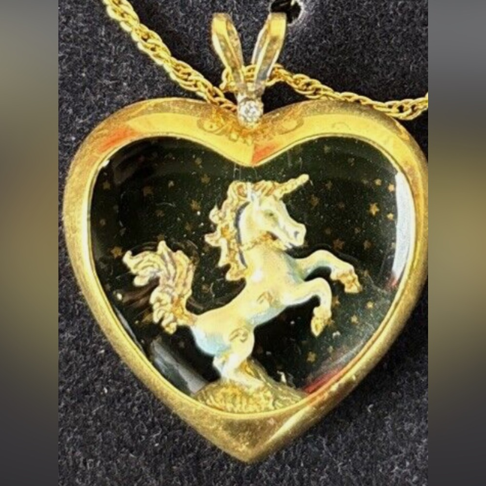 1987 Franklin Mint Unicorn Pendant Necklace